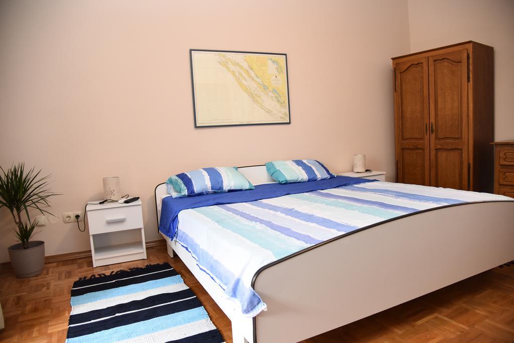 Downtown Apartment Korina Zára Kültér fotó