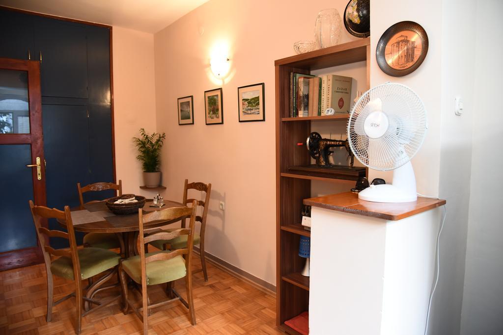 Downtown Apartment Korina Zára Kültér fotó