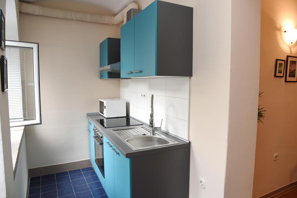 Downtown Apartment Korina Zára Kültér fotó