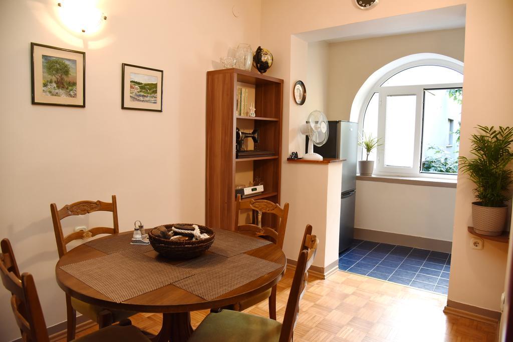 Downtown Apartment Korina Zára Kültér fotó