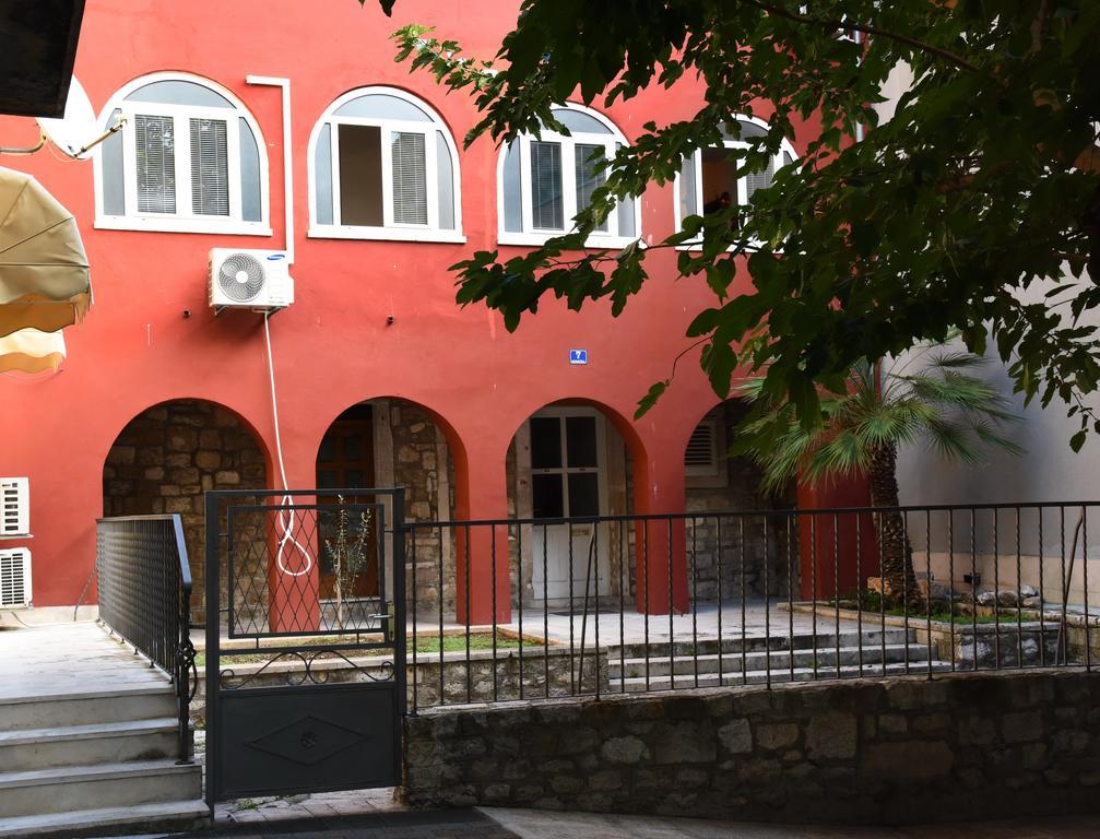 Downtown Apartment Korina Zára Kültér fotó