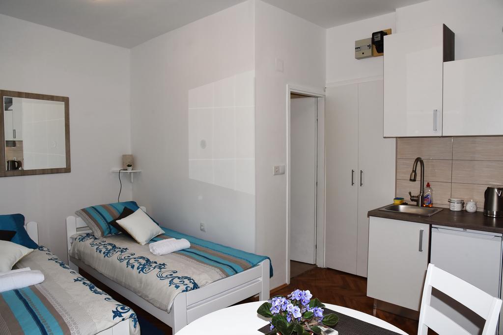Downtown Apartment Korina Zára Kültér fotó